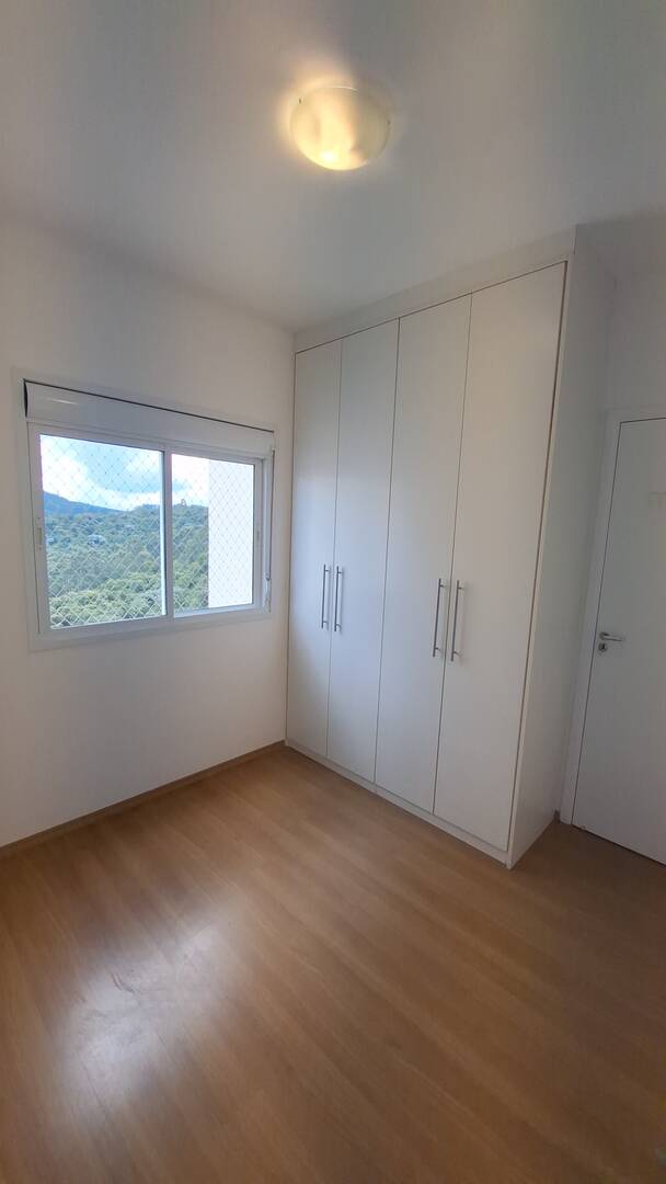 Apartamento para alugar com 3 quartos, 132m² - Foto 4