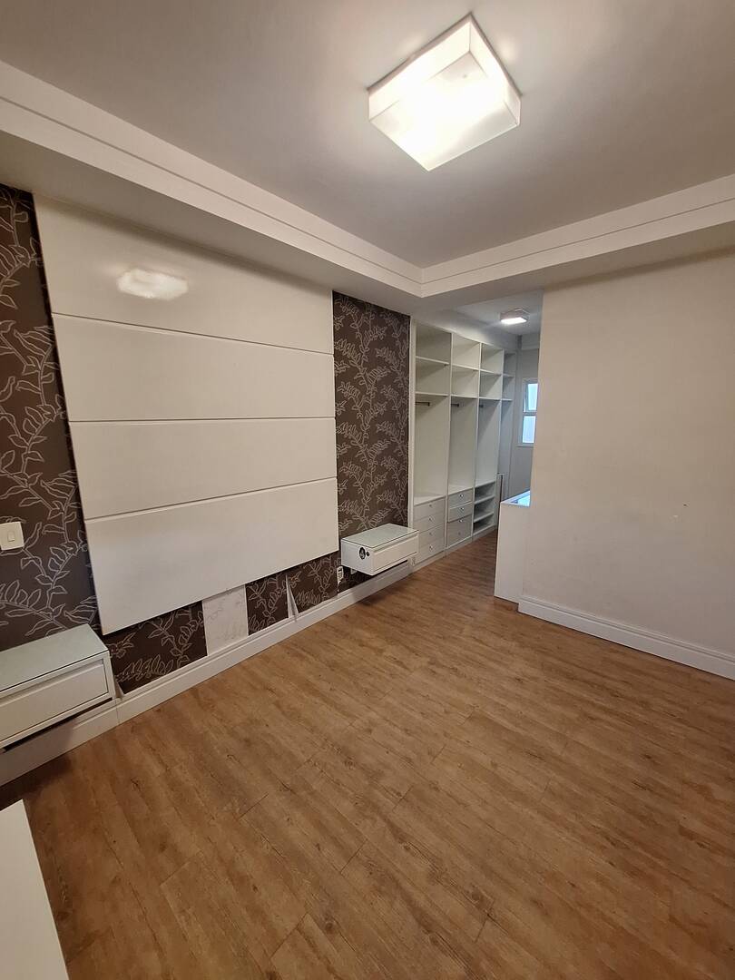 Apartamento para alugar com 4 quartos, 133m² - Foto 8