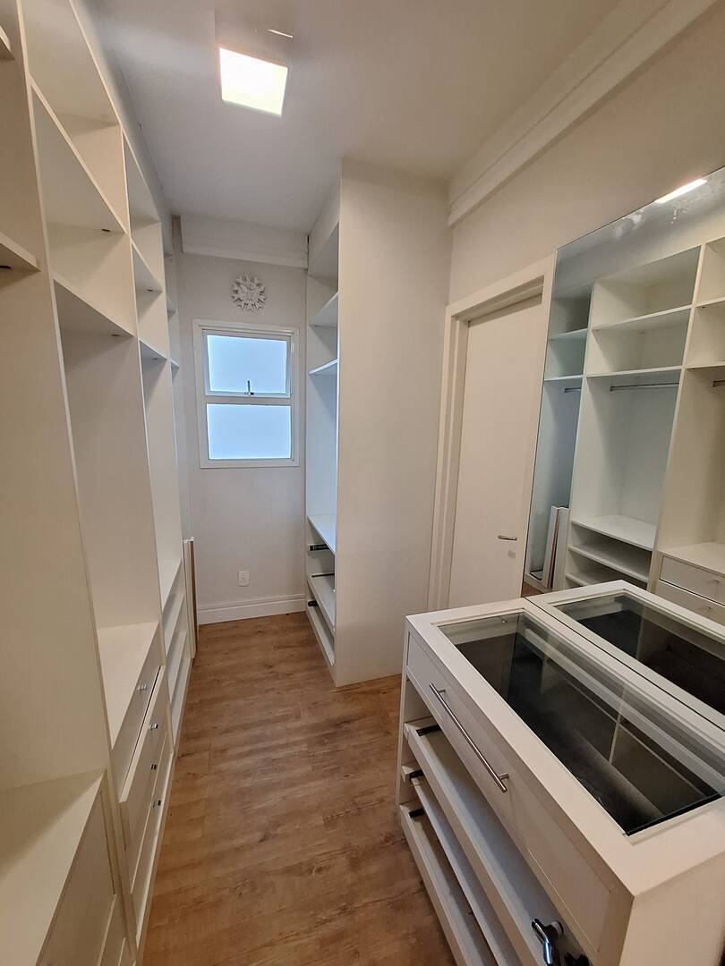 Apartamento para alugar com 4 quartos, 133m² - Foto 9